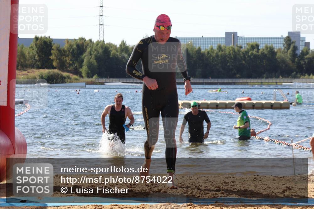 07.09.2025 - 19. Norderstedt Triathlon Luisa Fischer http://msf.ph/oto/8754022 07.09.2025 11:42:03 Schwimmen 730, 1359, 1367 meine-sportfotos.de