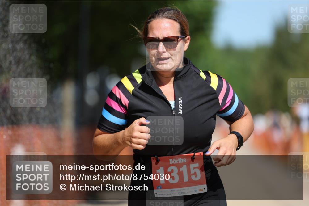 07.09.2025 - 19. Norderstedt Triathlon Michael Strokosch http://msf.ph/oto/8754030 07.09.2025 12:48:05 Laufen 216, 1251, 1315, 1322 meine-sportfotos.de