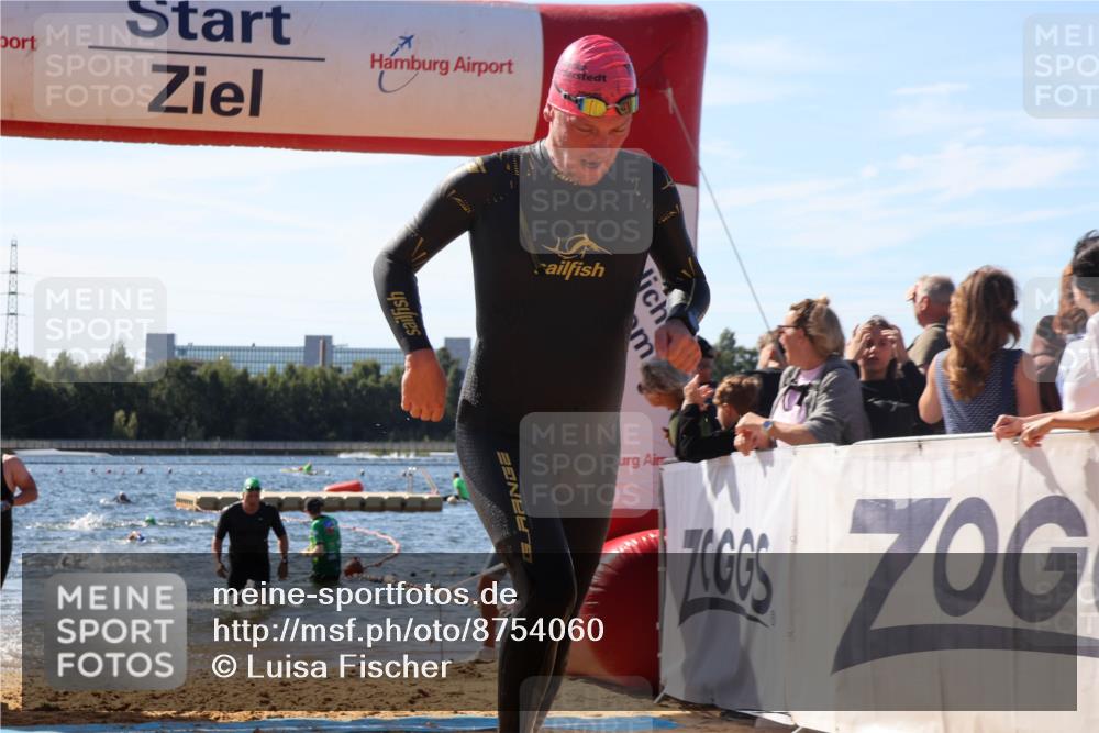 07.09.2025 - 19. Norderstedt Triathlon Luisa Fischer http://msf.ph/oto/8754060 07.09.2025 11:42:06 Schwimmen 730, 1359, 1367 meine-sportfotos.de