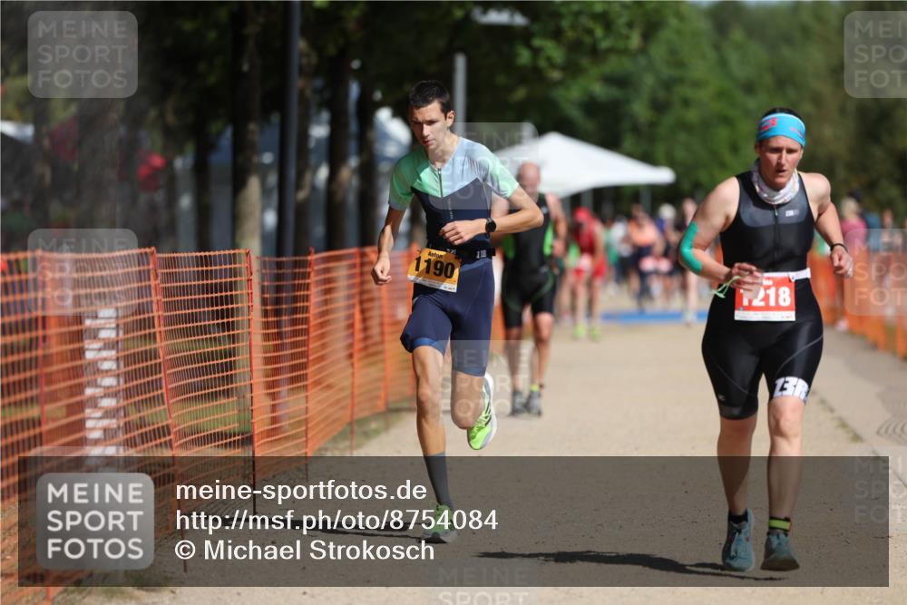 07.09.2025 - 19. Norderstedt Triathlon Michael Strokosch http://msf.ph/oto/8754084 07.09.2025 12:02:13 Laufen 1190, 1217, 1218 meine-sportfotos.de