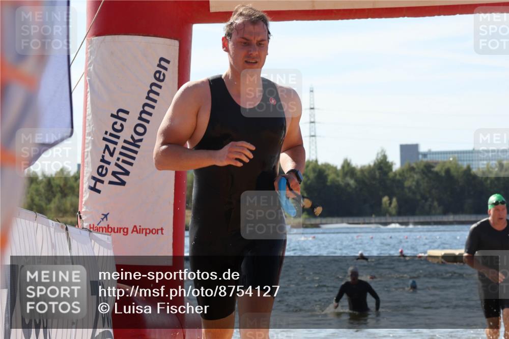 07.09.2025 - 19. Norderstedt Triathlon Luisa Fischer http://msf.ph/oto/8754127 07.09.2025 11:42:10 Schwimmen 730, 835, 1359 meine-sportfotos.de