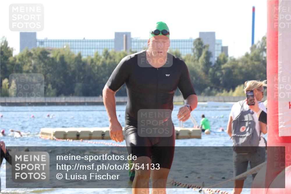 07.09.2025 - 19. Norderstedt Triathlon Luisa Fischer http://msf.ph/oto/8754133 07.09.2025 11:42:13 Schwimmen 730, 835, 1359 meine-sportfotos.de