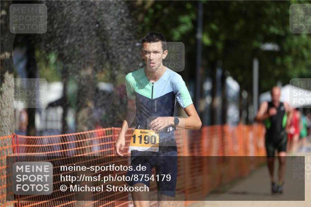 07.09.2025 - 19. Norderstedt Triathlon Michael Strokosch http://msf.ph/oto/8754179 07.09.2025 12:02:15 Laufen 1190, 1217, 1218 meine-sportfotos.de