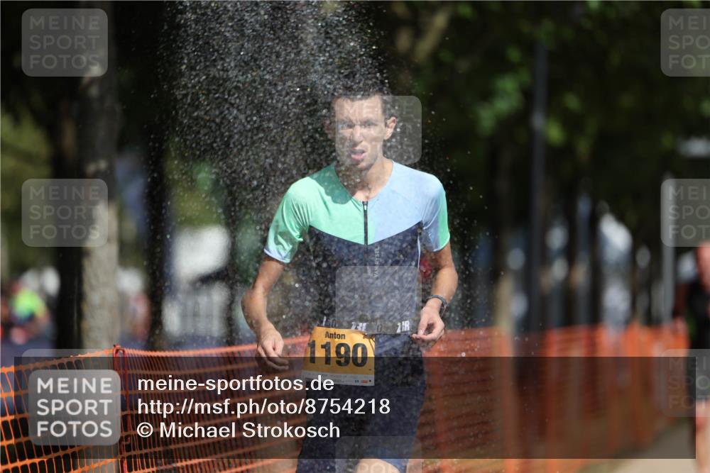 07.09.2025 - 19. Norderstedt Triathlon Michael Strokosch http://msf.ph/oto/8754218 07.09.2025 12:02:16 Laufen 1190, 1217, 1218 meine-sportfotos.de