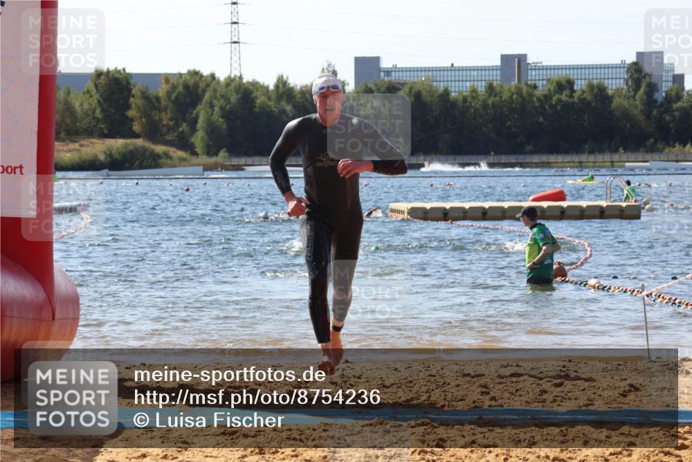 07.09.2025 - 19. Norderstedt Triathlon Luisa Fischer http://msf.ph/oto/8754236 07.09.2025 11:42:19 Schwimmen 835, 838, 1359 meine-sportfotos.de
