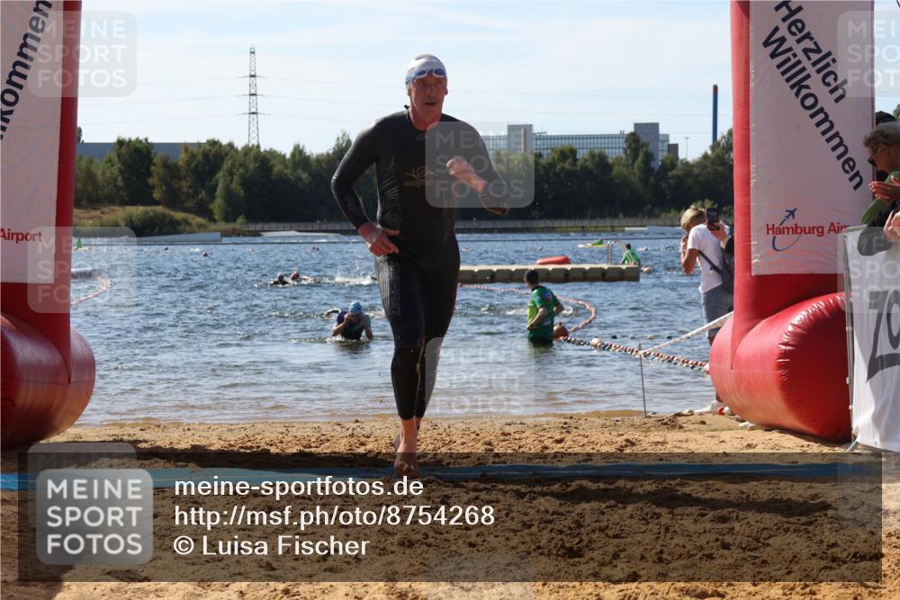 07.09.2025 - 19. Norderstedt Triathlon Luisa Fischer http://msf.ph/oto/8754268 07.09.2025 11:42:20 Schwimmen 835, 838, 1359 meine-sportfotos.de