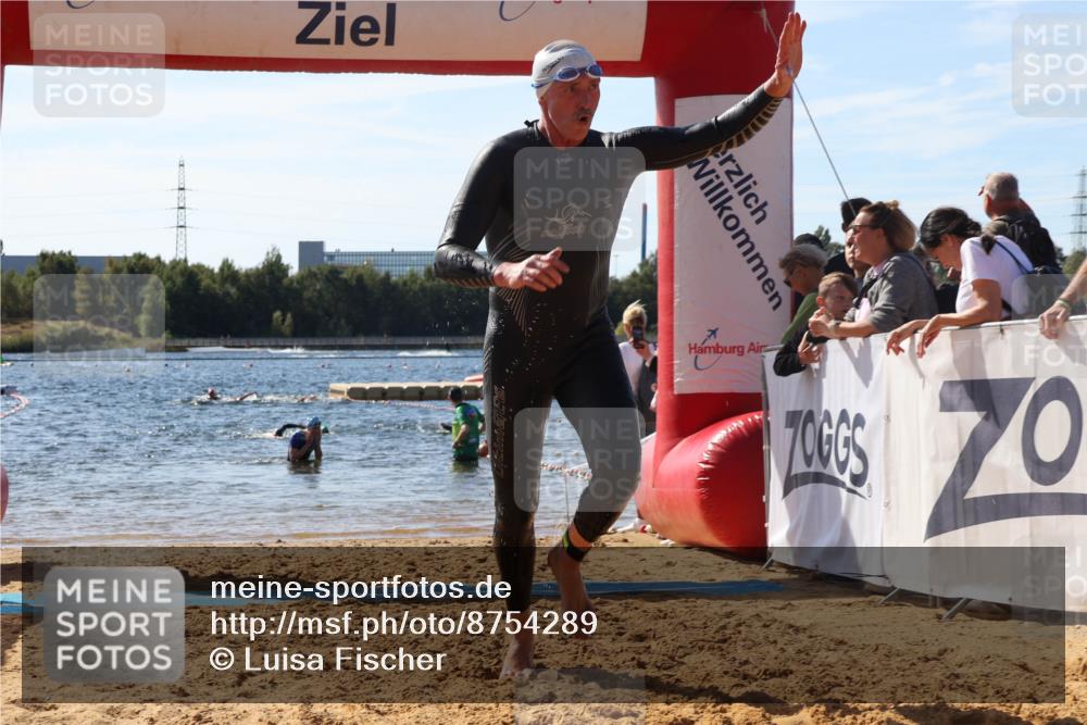 07.09.2025 - 19. Norderstedt Triathlon Luisa Fischer http://msf.ph/oto/8754289 07.09.2025 11:42:21 Schwimmen 835, 838, 1359 meine-sportfotos.de