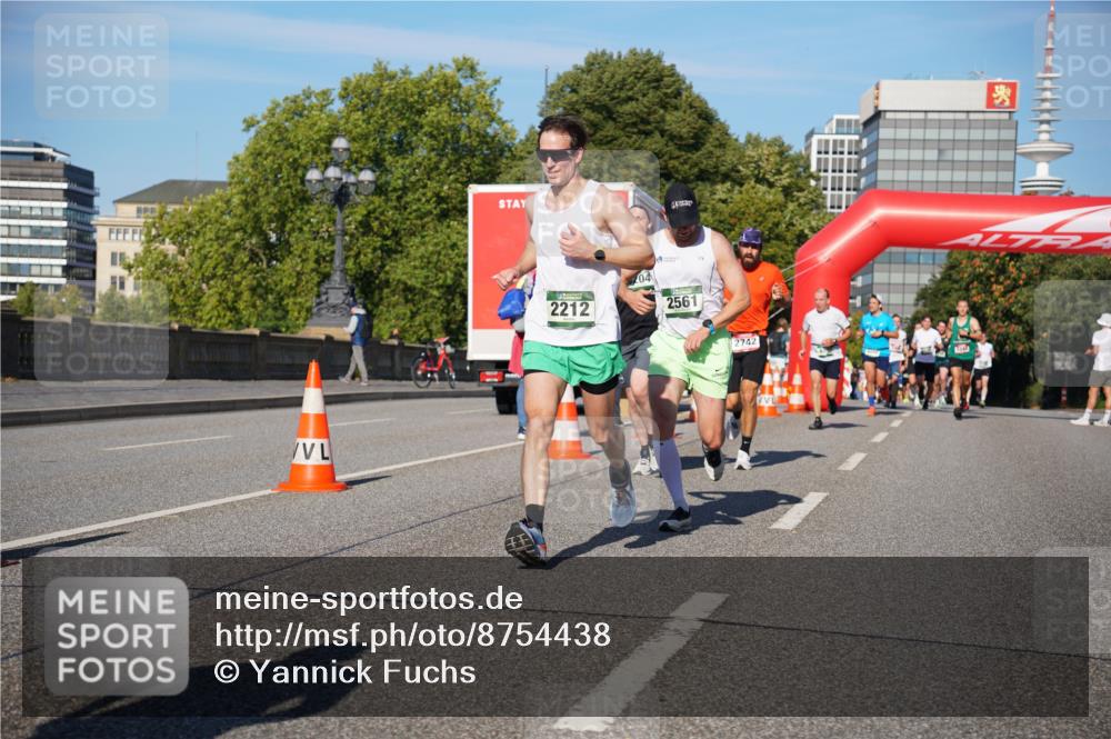 07.09.2025 - BARMER Alsterlauf Yannick Fuchs http://msf.ph/oto/8754438 07.09.2025 09:37:24 Laufen 2212, 04, 2561, 2742, 1340 meine-sportfotos.de