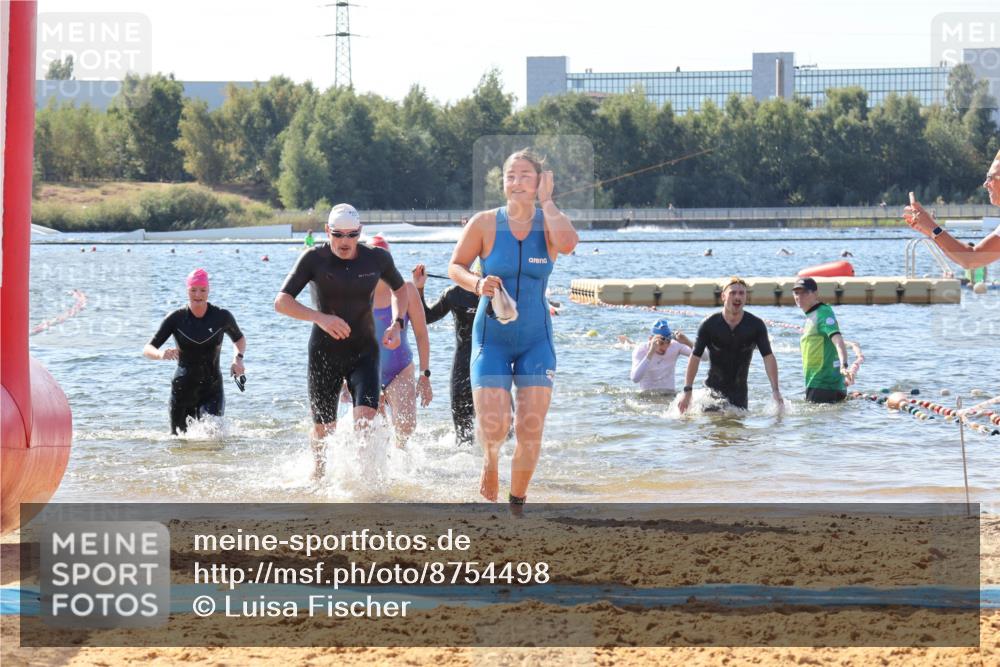07.09.2025 - 19. Norderstedt Triathlon Luisa Fischer http://msf.ph/oto/8754498 07.09.2025 11:43:12 Schwimmen 202, 1220, 1252, 1350 meine-sportfotos.de