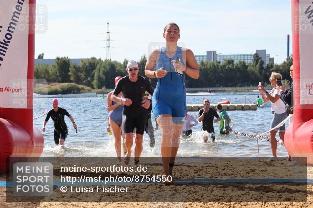 07.09.2025 - 19. Norderstedt Triathlon Luisa Fischer http://msf.ph/oto/8754550 07.09.2025 11:43:14 Schwimmen 164, 202, 818, 1220, 1252, 1350, 1351 meine-sportfotos.de