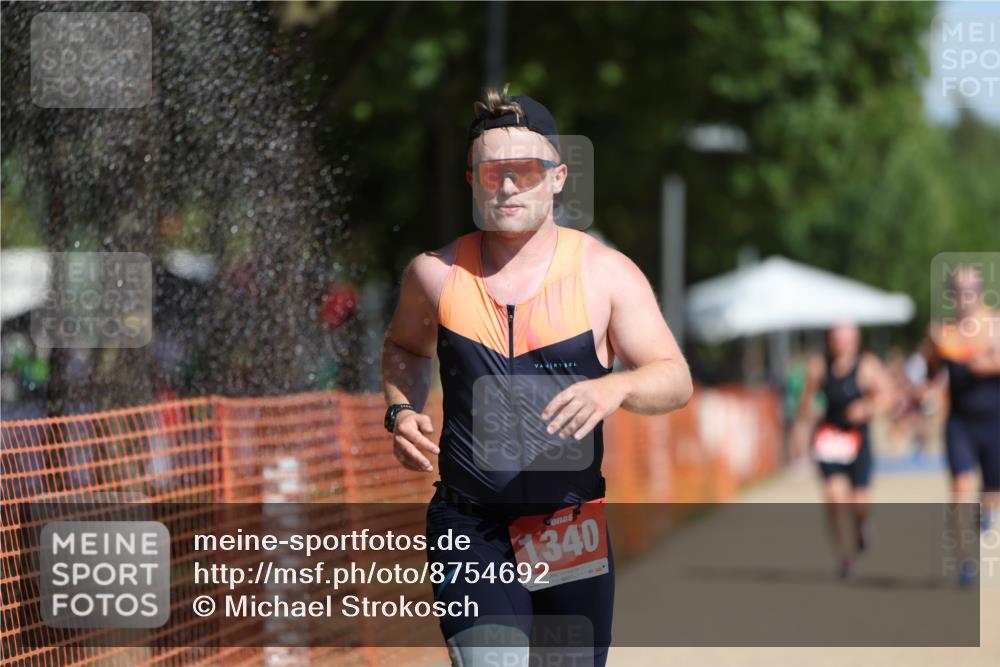 07.09.2025 - 19. Norderstedt Triathlon Michael Strokosch http://msf.ph/oto/8754692 07.09.2025 12:02:32 Laufen 203, 1159, 1340, 1341, 1365 meine-sportfotos.de