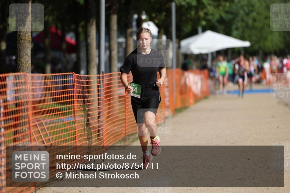 07.09.2025 - 19. Norderstedt Triathlon Michael Strokosch http://msf.ph/oto/8754711 07.09.2025 10:59:34 Laufen 644 meine-sportfotos.de