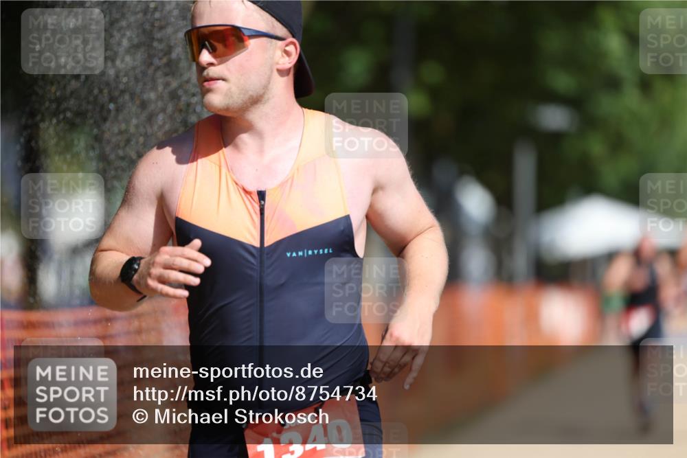 07.09.2025 - 19. Norderstedt Triathlon Michael Strokosch http://msf.ph/oto/8754734 07.09.2025 12:02:33 Laufen 203, 1159, 1340, 1341, 1365 meine-sportfotos.de