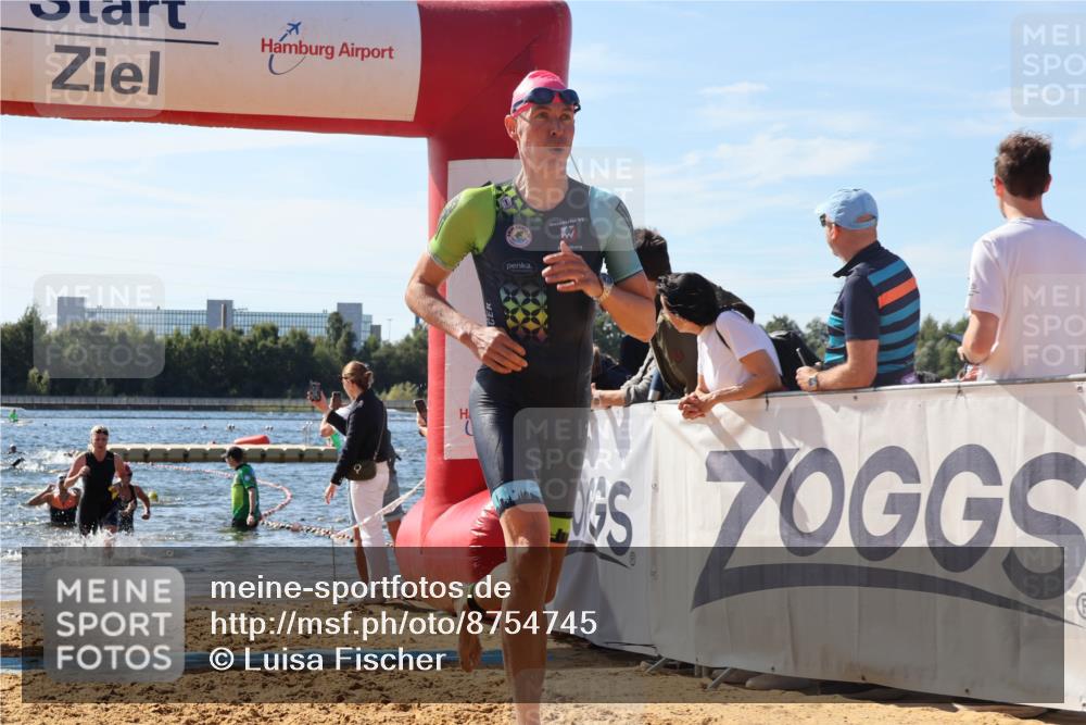 07.09.2025 - 19. Norderstedt Triathlon Luisa Fischer http://msf.ph/oto/8754745 07.09.2025 11:43:40 Schwimmen 261, 699, 1224 meine-sportfotos.de