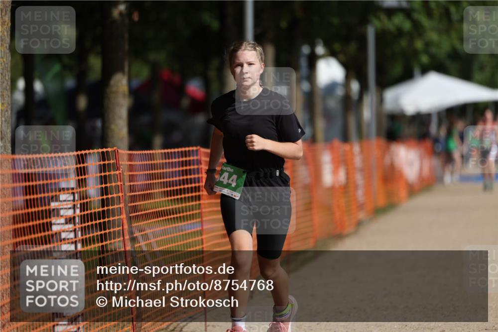 07.09.2025 - 19. Norderstedt Triathlon Michael Strokosch http://msf.ph/oto/8754768 07.09.2025 10:59:35 Laufen 644 meine-sportfotos.de