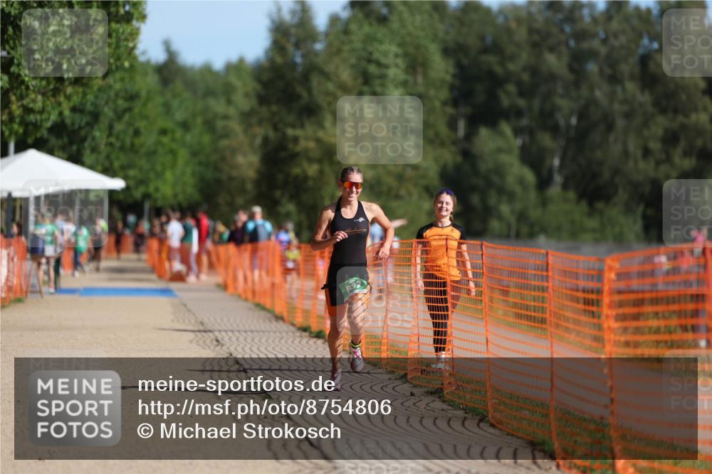 07.09.2025 - 19. Norderstedt Triathlon Michael Strokosch http://msf.ph/oto/8754806 07.09.2025 10:41:04 Laufen 687 meine-sportfotos.de