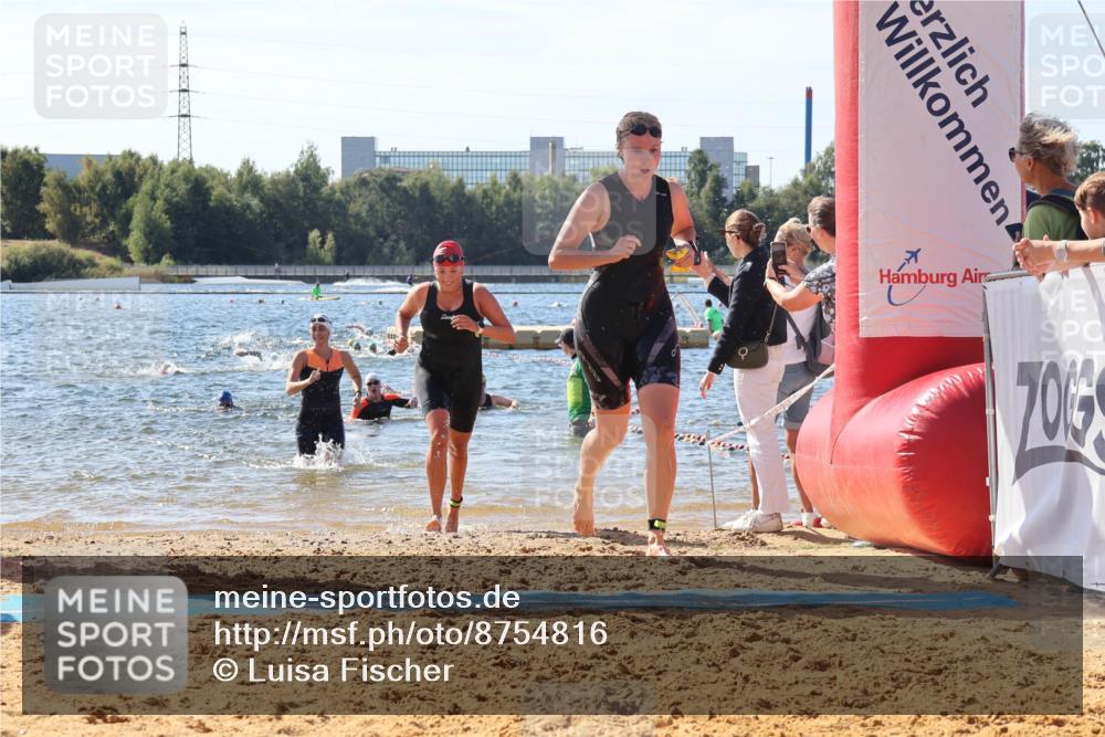07.09.2025 - 19. Norderstedt Triathlon Luisa Fischer http://msf.ph/oto/8754816 07.09.2025 11:43:45 Schwimmen 261, 699, 1213, 1224, 1387 meine-sportfotos.de