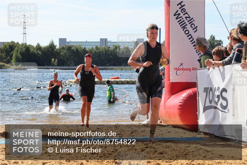 07.09.2025 - 19. Norderstedt Triathlon Luisa Fischer http://msf.ph/oto/8754822 07.09.2025 11:43:46 Schwimmen 261, 699, 1213, 1224, 1387 meine-sportfotos.de