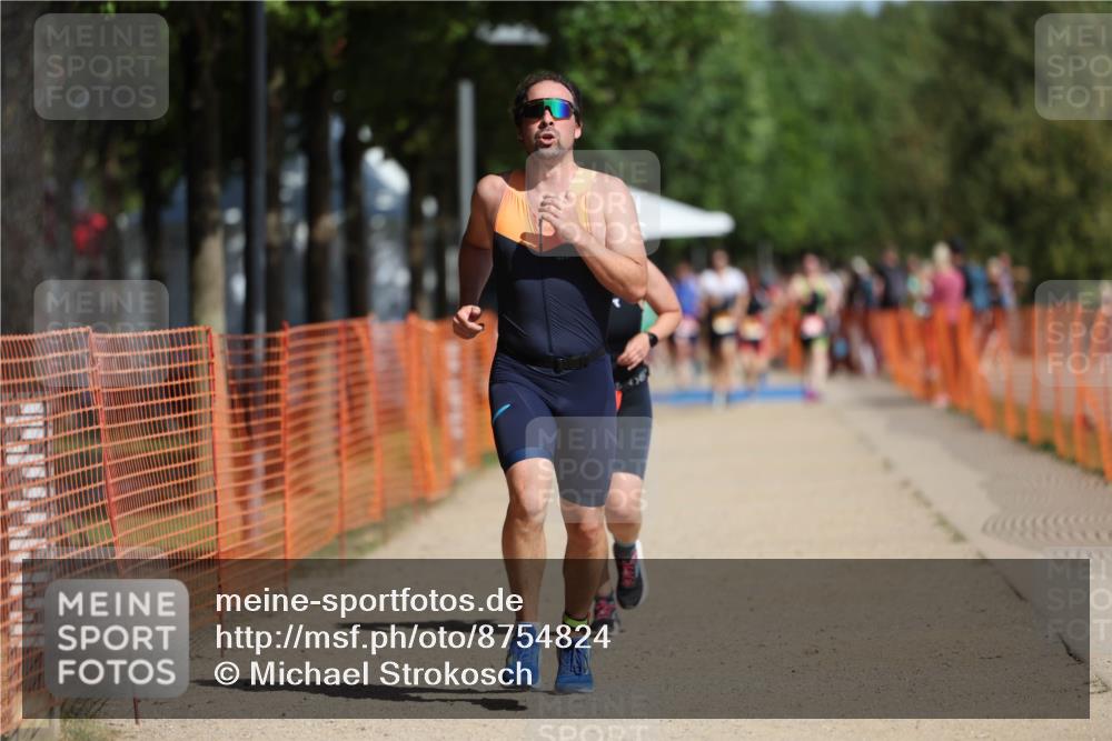 07.09.2025 - 19. Norderstedt Triathlon Michael Strokosch http://msf.ph/oto/8754824 07.09.2025 12:02:36 Laufen 203, 1159, 1340, 1341, 1365 meine-sportfotos.de