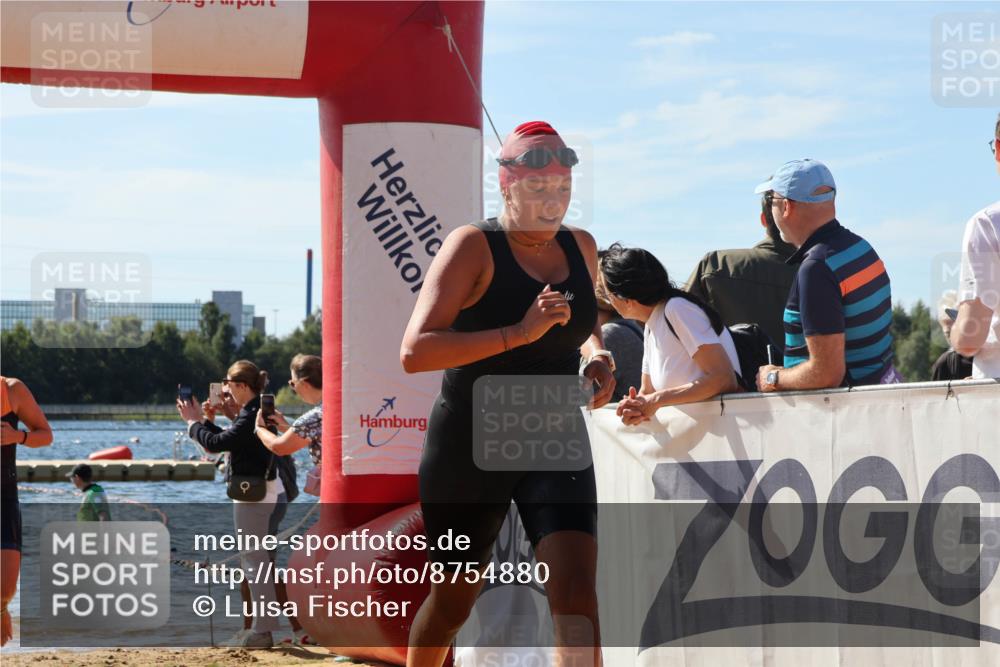 07.09.2025 - 19. Norderstedt Triathlon Luisa Fischer http://msf.ph/oto/8754880 07.09.2025 11:43:49 Schwimmen 261, 1213, 1224, 1387 meine-sportfotos.de