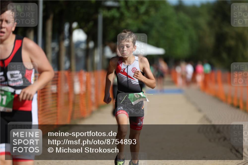 07.09.2025 - 19. Norderstedt Triathlon Michael Strokosch http://msf.ph/oto/8754893 07.09.2025 10:59:49 Laufen 61, 681, 691 meine-sportfotos.de