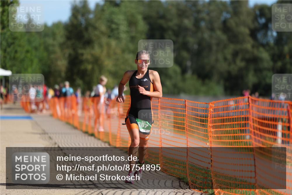 07.09.2025 - 19. Norderstedt Triathlon Michael Strokosch http://msf.ph/oto/8754895 07.09.2025 10:41:05 Laufen 687 meine-sportfotos.de