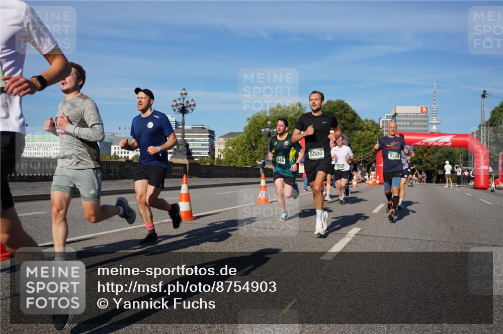 07.09.2025 - BARMER Alsterlauf Yannick Fuchs http://msf.ph/oto/8754903 07.09.2025 09:37:34 Laufen 5500, 6320 meine-sportfotos.de