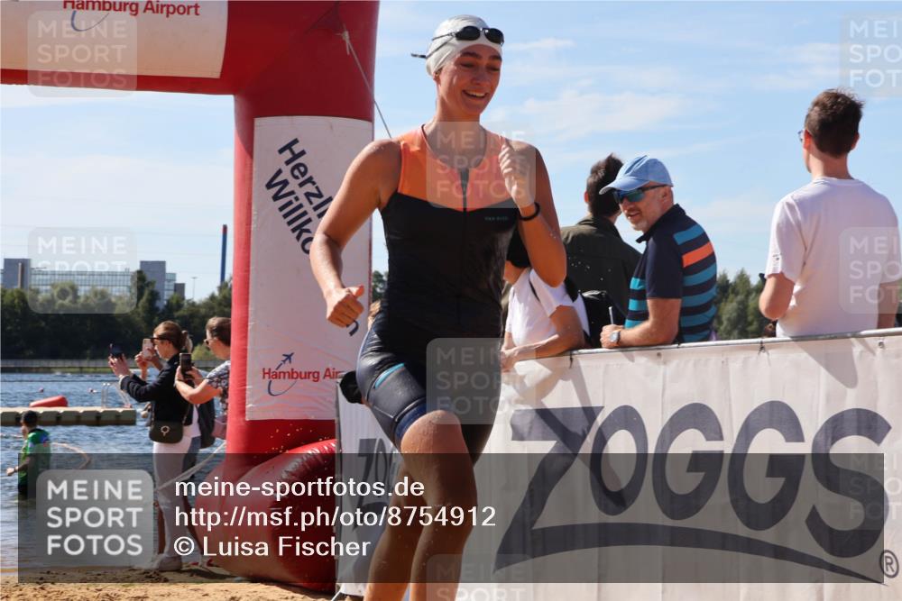 07.09.2025 - 19. Norderstedt Triathlon Luisa Fischer http://msf.ph/oto/8754912 07.09.2025 11:43:52 Schwimmen 1213, 1224, 1387 meine-sportfotos.de