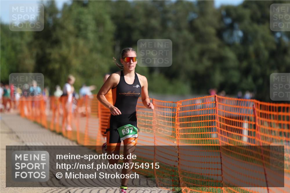07.09.2025 - 19. Norderstedt Triathlon Michael Strokosch http://msf.ph/oto/8754915 07.09.2025 10:41:06 Laufen 687 meine-sportfotos.de