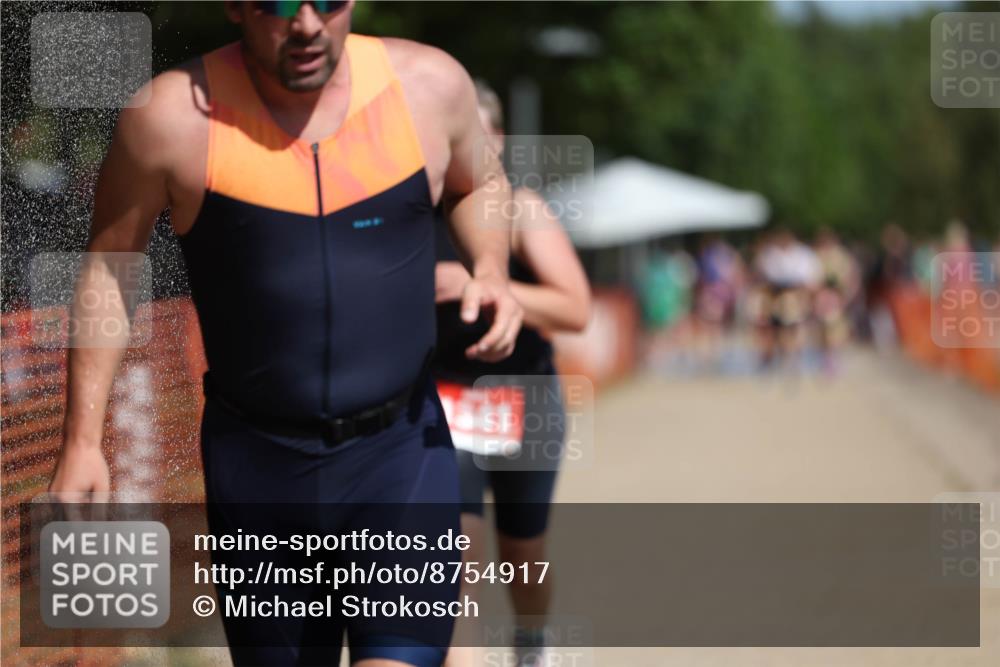 07.09.2025 - 19. Norderstedt Triathlon Michael Strokosch http://msf.ph/oto/8754917 07.09.2025 12:02:39 Laufen 1341, 1365 meine-sportfotos.de