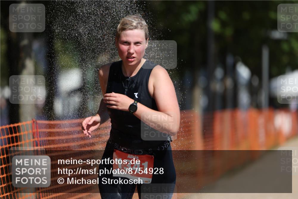 07.09.2025 - 19. Norderstedt Triathlon Michael Strokosch http://msf.ph/oto/8754928 07.09.2025 12:02:40 Laufen 1341, 1365 meine-sportfotos.de