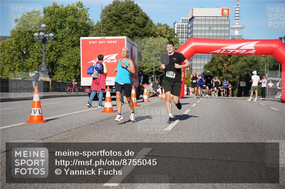 07.09.2025 - BARMER Alsterlauf Yannick Fuchs http://msf.ph/oto/8755045 07.09.2025 09:37:39 Laufen 5126 meine-sportfotos.de