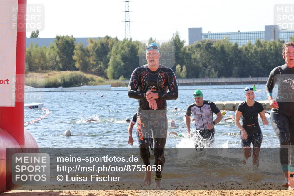 07.09.2025 - 19. Norderstedt Triathlon Luisa Fischer http://msf.ph/oto/8755058 07.09.2025 11:44:22 Schwimmen 216, 1280, 1361, 1378 meine-sportfotos.de