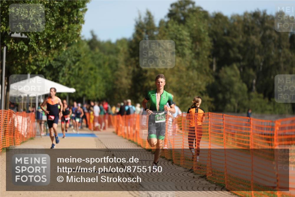 07.09.2025 - 19. Norderstedt Triathlon Michael Strokosch http://msf.ph/oto/8755150 07.09.2025 10:41:31 Laufen 655, 663 meine-sportfotos.de