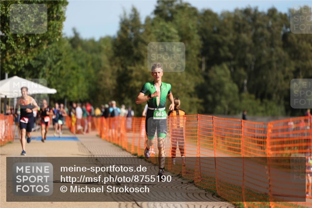 07.09.2025 - 19. Norderstedt Triathlon Michael Strokosch http://msf.ph/oto/8755190 07.09.2025 10:41:32 Laufen 655, 663 meine-sportfotos.de