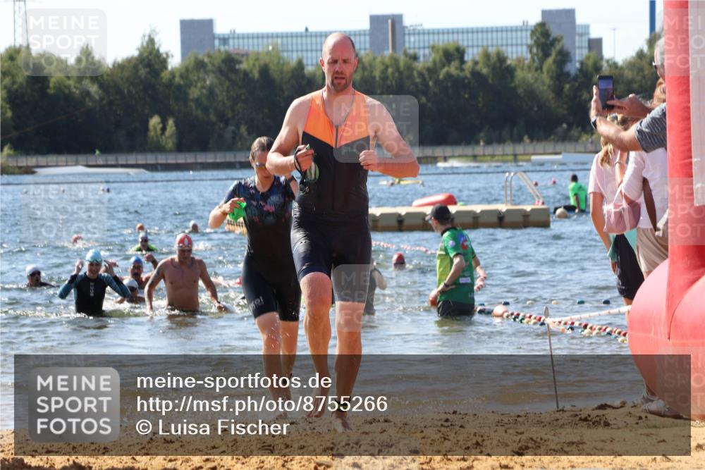 07.09.2025 - 19. Norderstedt Triathlon Luisa Fischer http://msf.ph/oto/8755266 07.09.2025 11:44:35 Schwimmen 216, 695, 756, 1343, 1361, 1378 meine-sportfotos.de