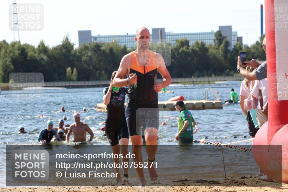 07.09.2025 - 19. Norderstedt Triathlon Luisa Fischer http://msf.ph/oto/8755271 07.09.2025 11:44:35 Schwimmen 216, 695, 756, 1343, 1361, 1378 meine-sportfotos.de