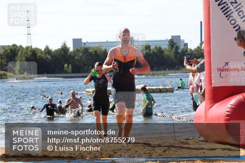 07.09.2025 - 19. Norderstedt Triathlon Luisa Fischer http://msf.ph/oto/8755279 07.09.2025 11:44:36 Schwimmen 695, 756, 1343, 1361, 1364, 1378 meine-sportfotos.de