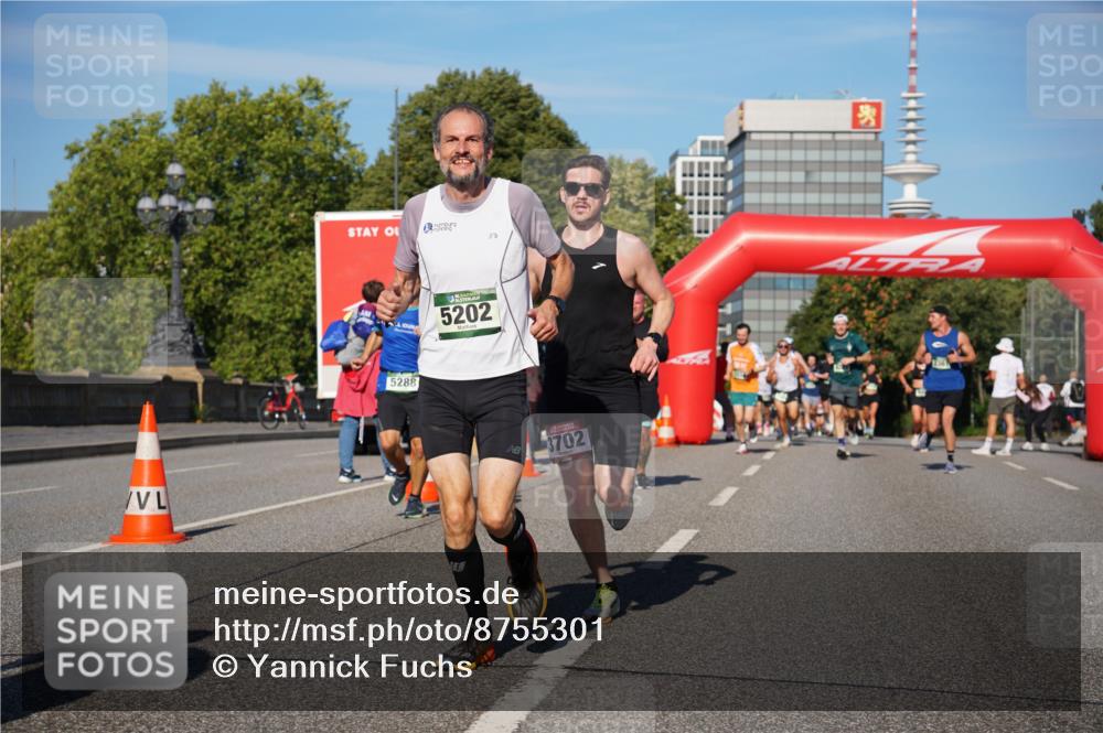 07.09.2025 - BARMER Alsterlauf Yannick Fuchs http://msf.ph/oto/8755301 07.09.2025 09:37:50 Laufen 5288, 5202, 3702 meine-sportfotos.de