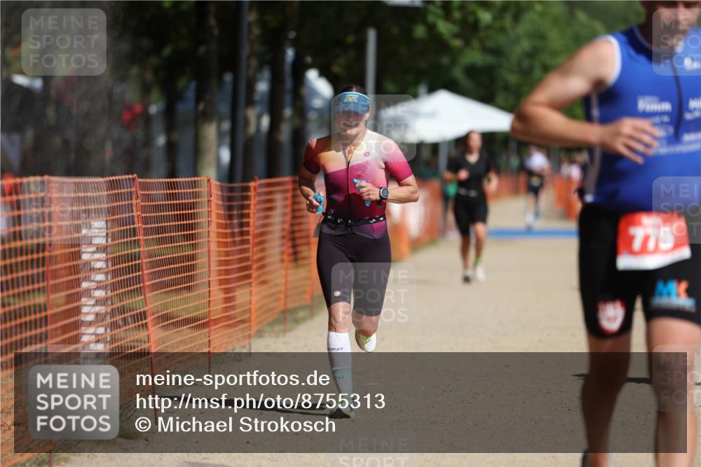 07.09.2025 - 19. Norderstedt Triathlon Michael Strokosch http://msf.ph/oto/8755313 07.09.2025 12:02:58 Laufen 186, 199, 775, 784, 1394 meine-sportfotos.de