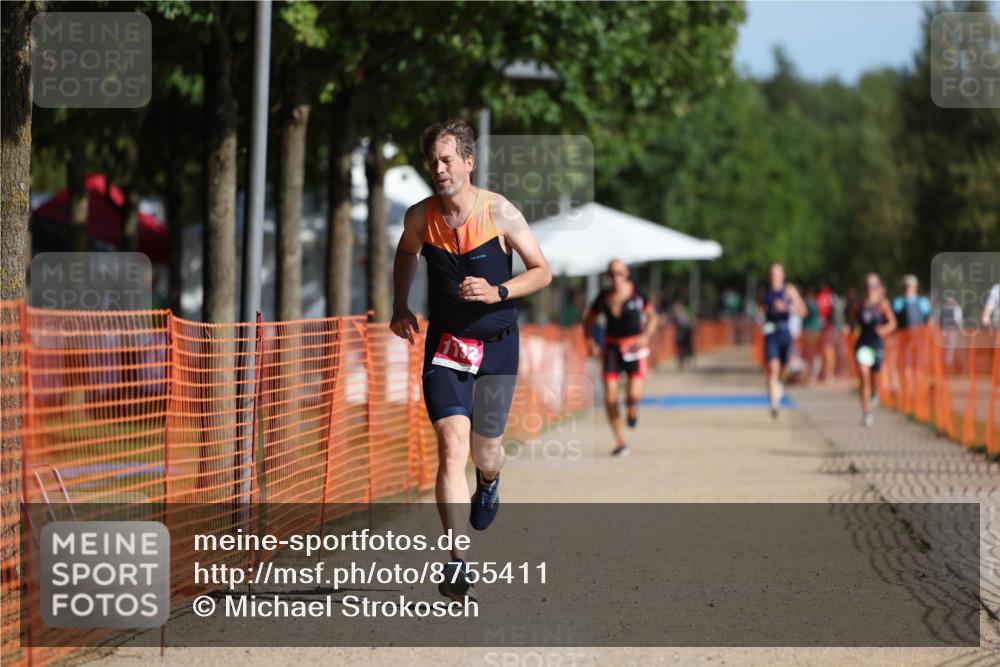 07.09.2025 - 19. Norderstedt Triathlon Michael Strokosch http://msf.ph/oto/8755411 07.09.2025 10:41:38 Laufen 663, 1132 meine-sportfotos.de
