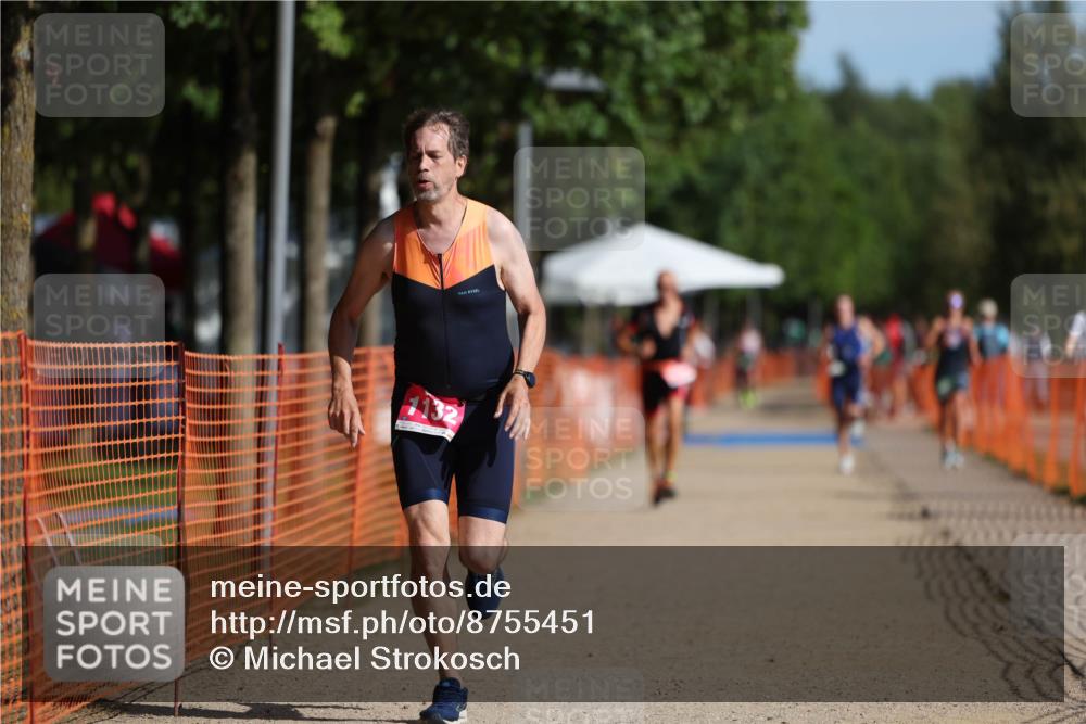 07.09.2025 - 19. Norderstedt Triathlon Michael Strokosch http://msf.ph/oto/8755451 07.09.2025 10:41:38 Laufen 663, 1132 meine-sportfotos.de