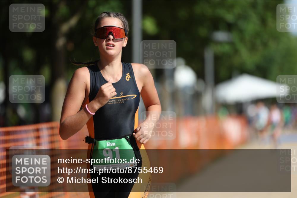 07.09.2025 - 19. Norderstedt Triathlon Michael Strokosch http://msf.ph/oto/8755469 07.09.2025 11:00:07 Laufen 91, 674 meine-sportfotos.de