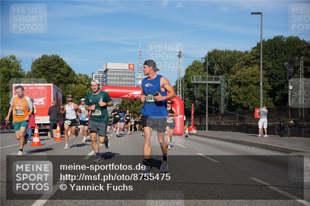 07.09.2025 - BARMER Alsterlauf Yannick Fuchs http://msf.ph/oto/8755475 07.09.2025 09:37:55 Laufen 2034, 5904, 3440, 8225, 2361, 4482 meine-sportfotos.de