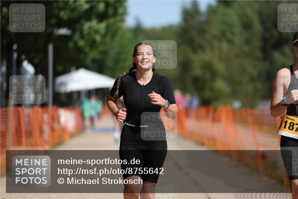 07.09.2025 - 19. Norderstedt Triathlon Michael Strokosch http://msf.ph/oto/8755642 07.09.2025 12:03:07 Laufen 1187, 1313, 1394 meine-sportfotos.de