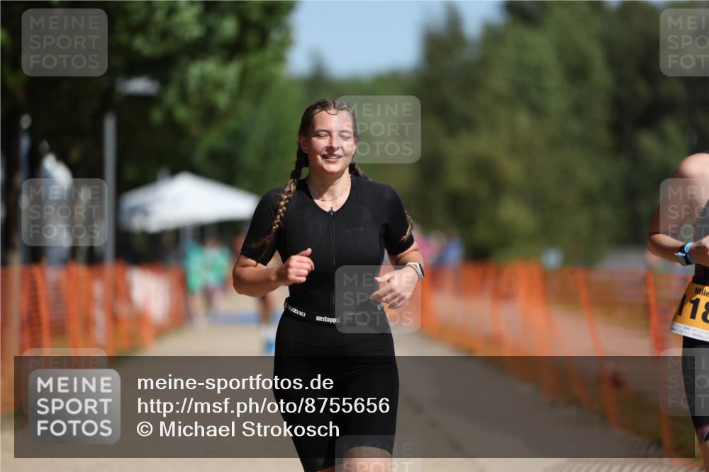 07.09.2025 - 19. Norderstedt Triathlon Michael Strokosch http://msf.ph/oto/8755656 07.09.2025 12:03:07 Laufen 1187, 1313, 1394 meine-sportfotos.de