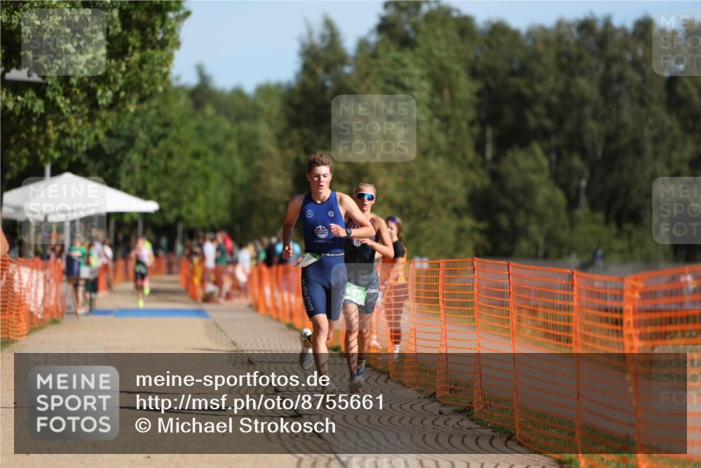 07.09.2025 - 19. Norderstedt Triathlon Michael Strokosch http://msf.ph/oto/8755661 07.09.2025 10:41:45 Laufen 657, 673, 1132, 1148 meine-sportfotos.de