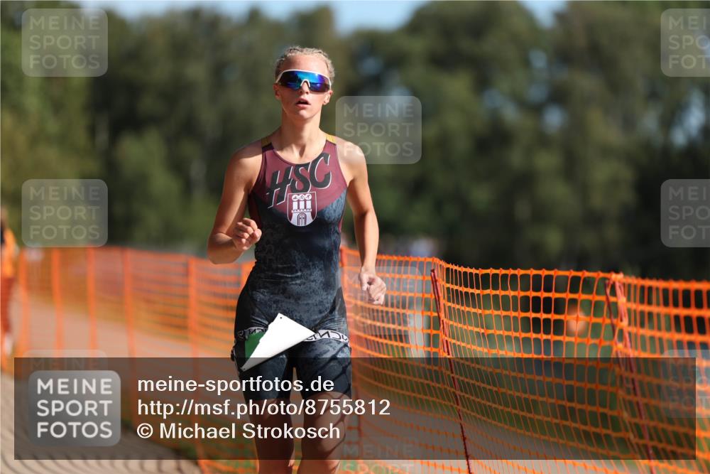 07.09.2025 - 19. Norderstedt Triathlon Michael Strokosch http://msf.ph/oto/8755812 07.09.2025 10:41:49 Laufen 657, 673, 1148 meine-sportfotos.de