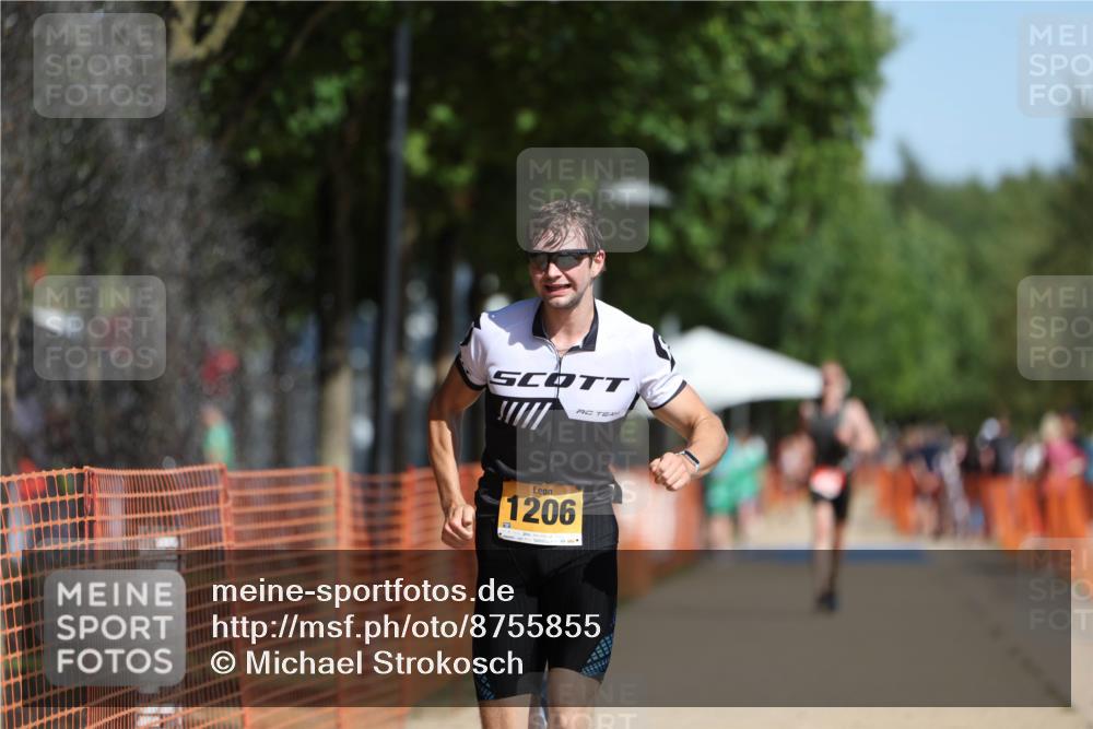 07.09.2025 - 19. Norderstedt Triathlon Michael Strokosch http://msf.ph/oto/8755855 07.09.2025 12:03:15 Laufen 1206 meine-sportfotos.de