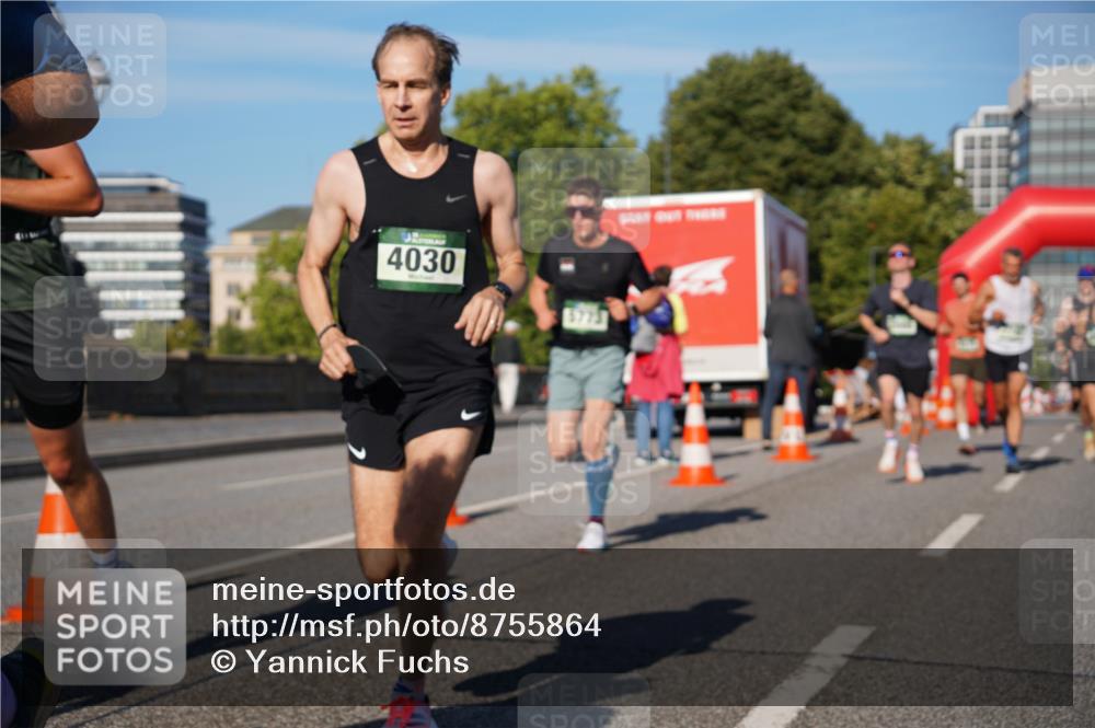 07.09.2025 - BARMER Alsterlauf Yannick Fuchs http://msf.ph/oto/8755864 07.09.2025 09:38:02 Laufen 4030, 577 meine-sportfotos.de